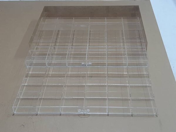 باکس های کشودار پلکسی